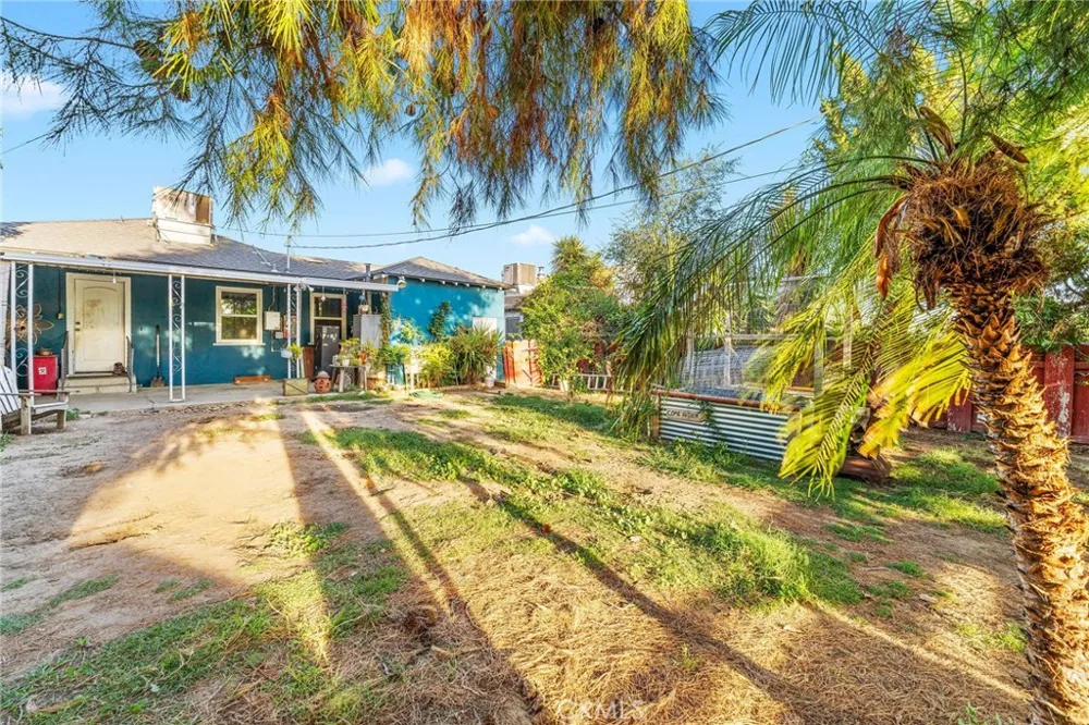 2325 Barnett Bakersfield, CA 93308