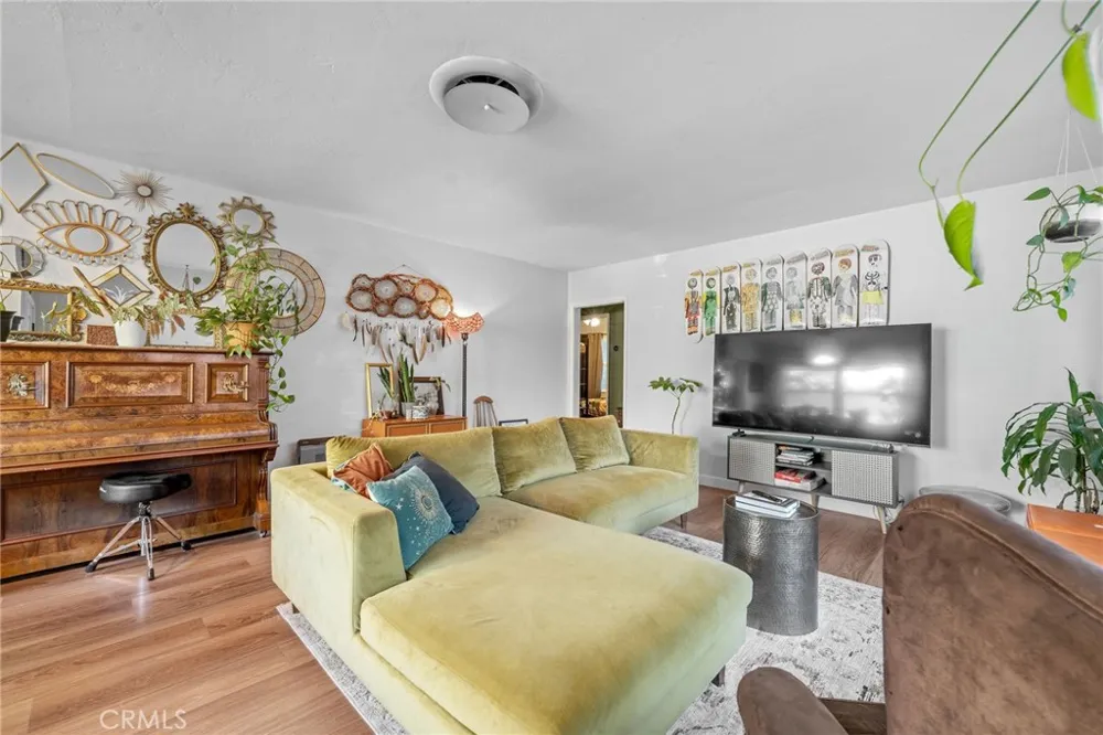 2325 Barnett Bakersfield, CA 93308