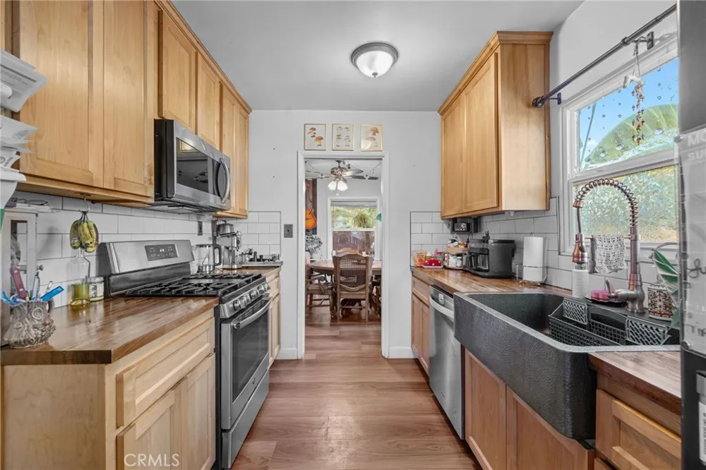2325 Barnett Bakersfield, CA 93308