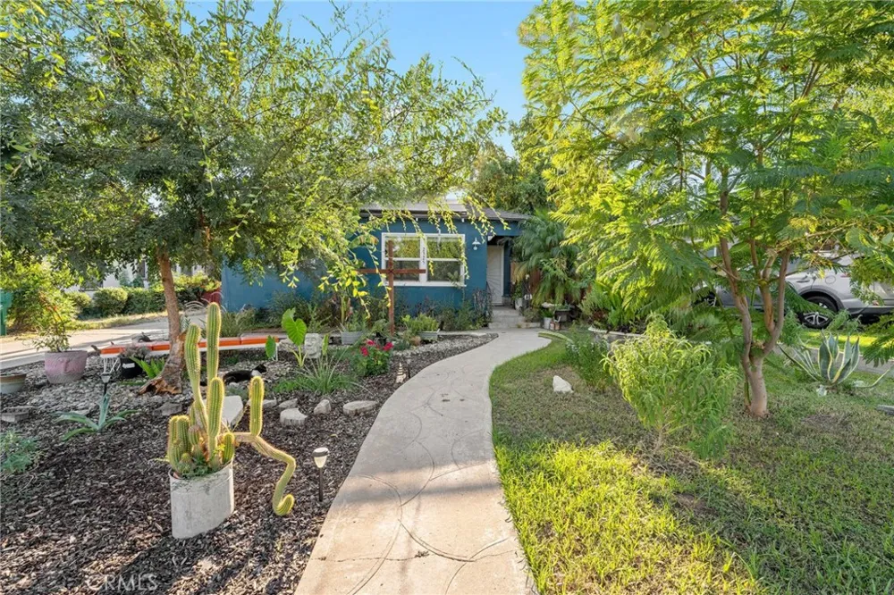 2325 Barnett Bakersfield, CA 93308