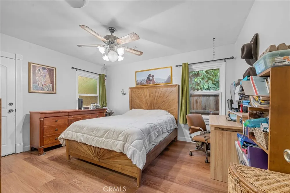 2325 Barnett Bakersfield, CA 93308
