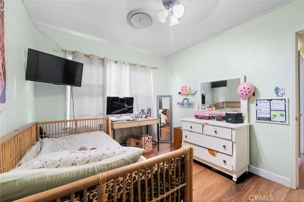 2325 Barnett Bakersfield, CA 93308