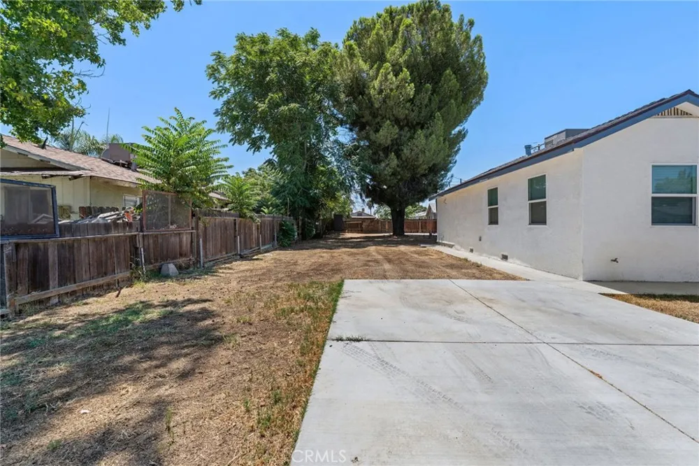 203 E Belle Bakersfield, CA 93308
