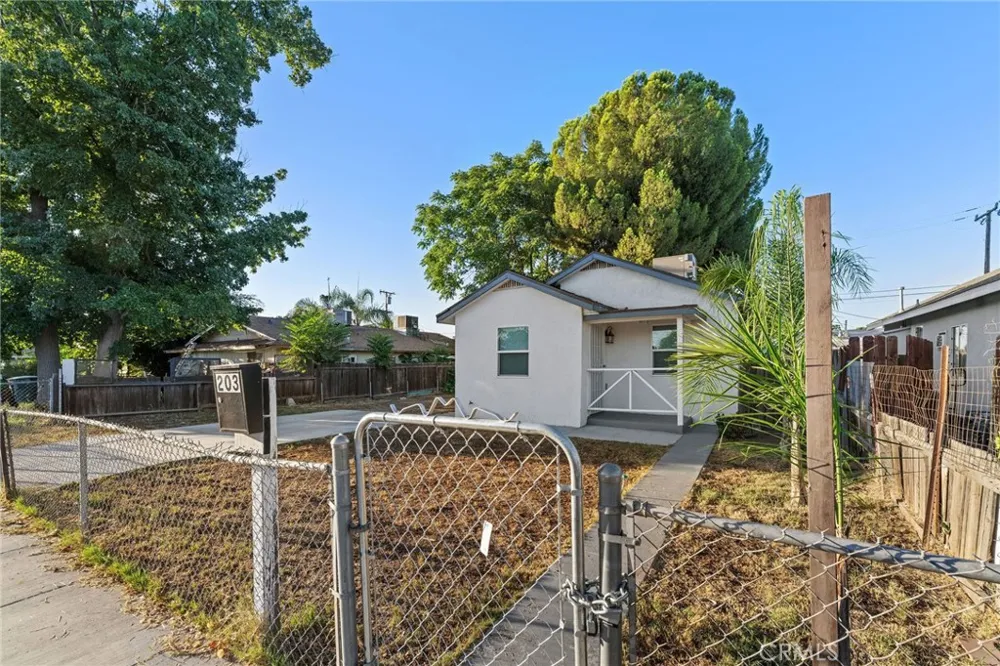 203 E Belle Bakersfield, CA 93308