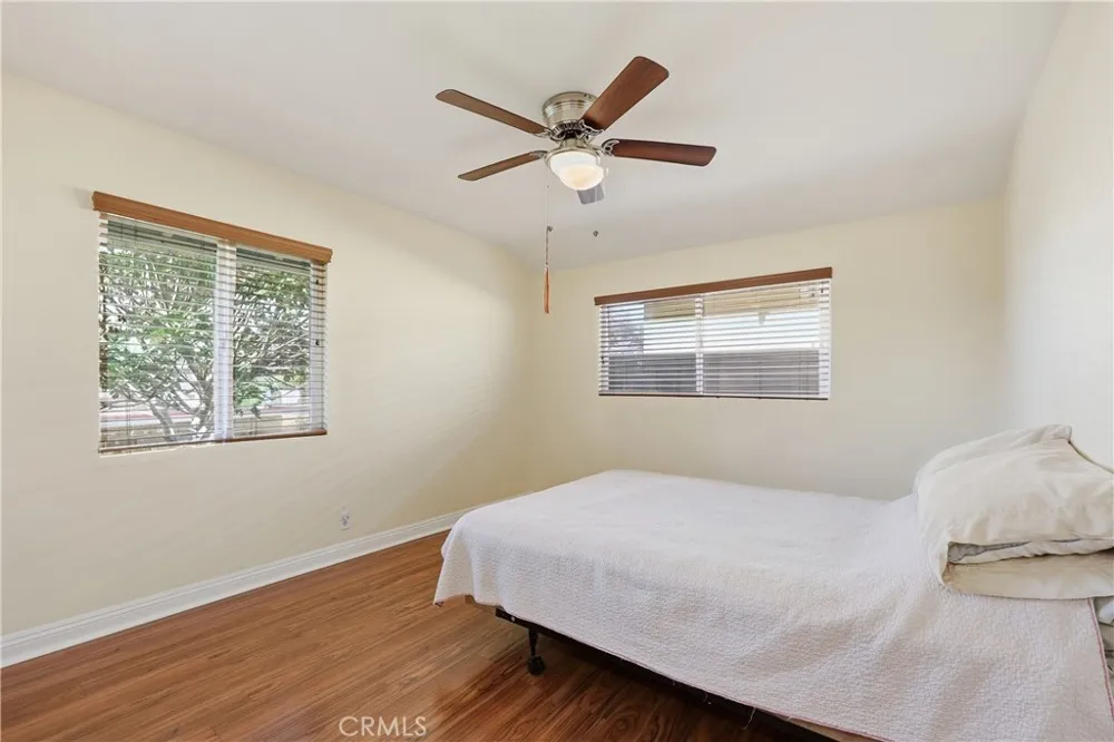 1946 W Broadway Anaheim, CA 92804