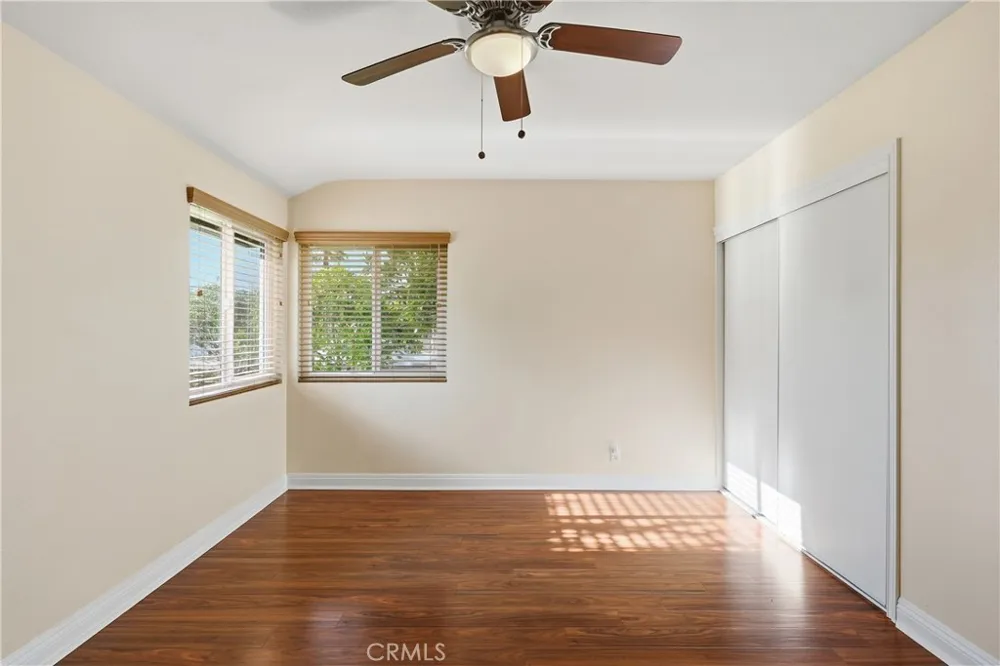 1946 W Broadway Anaheim, CA 92804