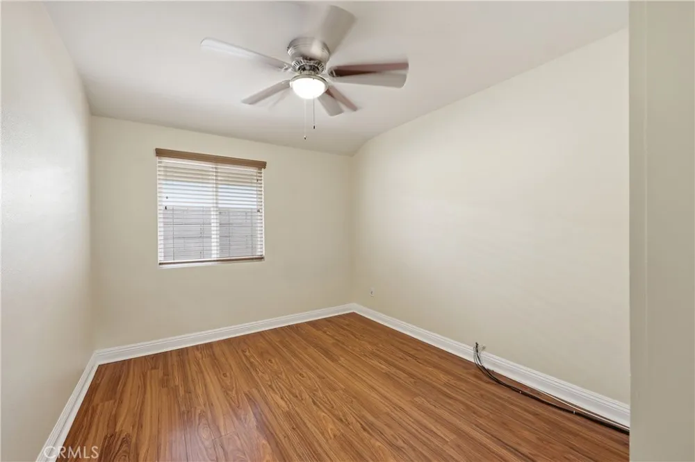 1946 W Broadway Anaheim, CA 92804