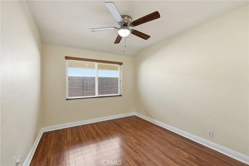 1946 W Broadway Anaheim, CA 92804