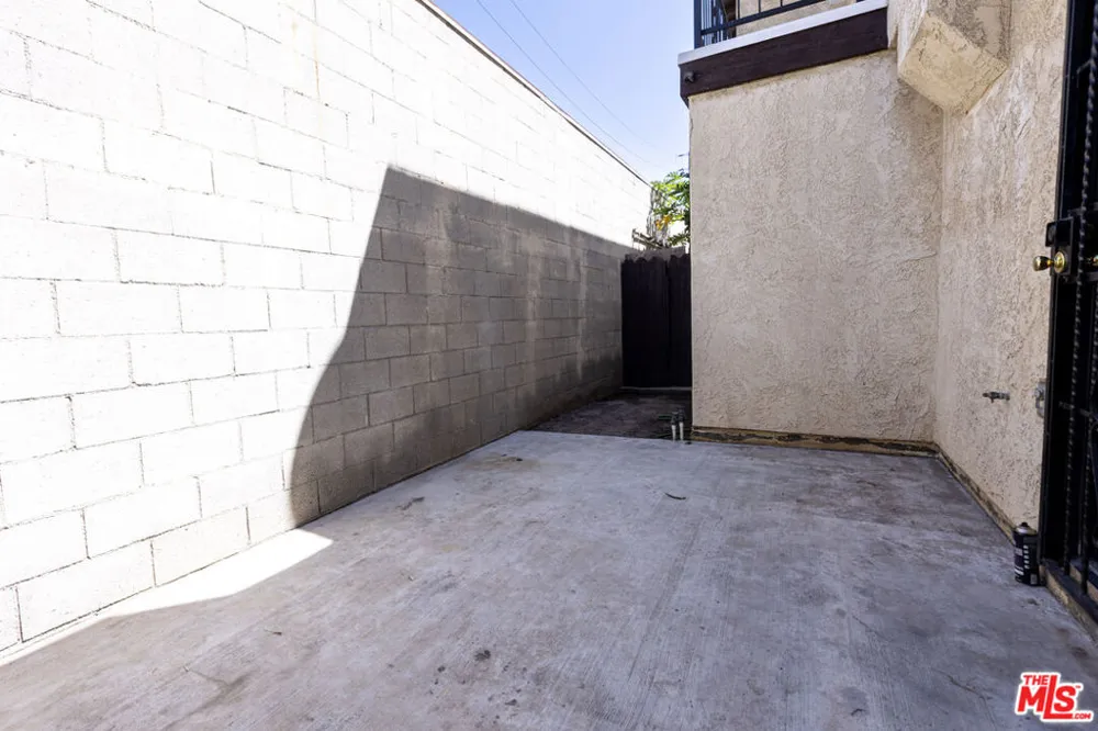 13400 Doty Avenue #1 Hawthorne, CA 90250