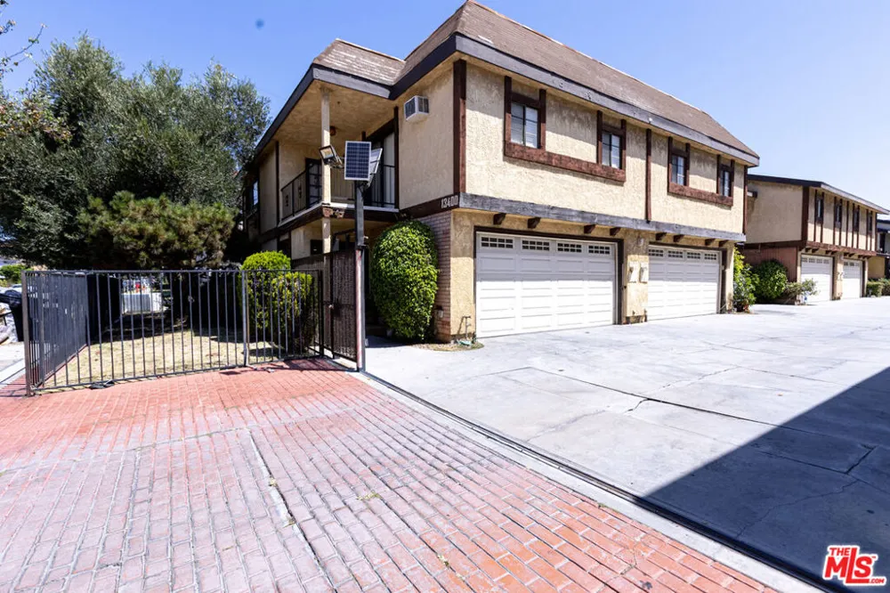 13400 Doty Avenue #1 Hawthorne, CA 90250
