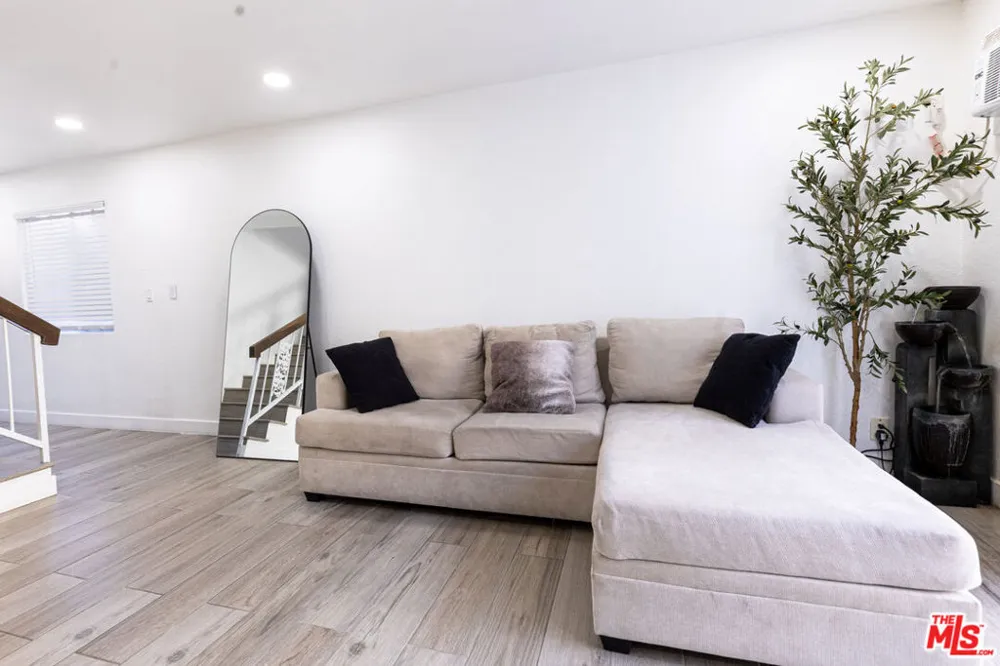 13400 Doty Avenue #1 Hawthorne, CA 90250