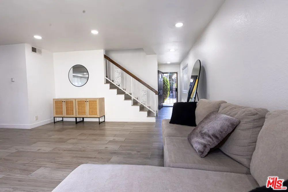 13400 Doty Avenue #1 Hawthorne, CA 90250