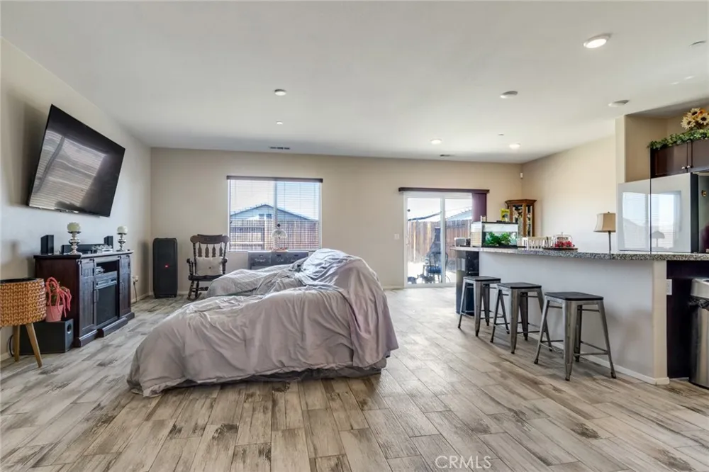 11408 Poppy Road Adelanto, CA 92301