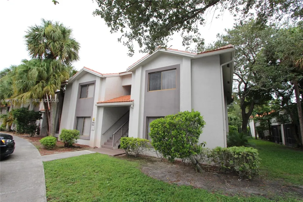 8418 Coral Lake Way #8418 Coral Springs, FL 33065