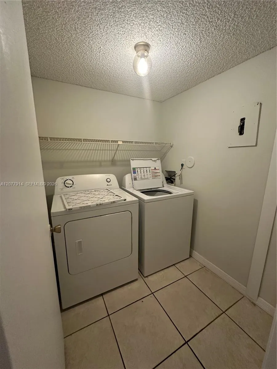 8418 Coral Lake Way #8418 Coral Springs, FL 33065