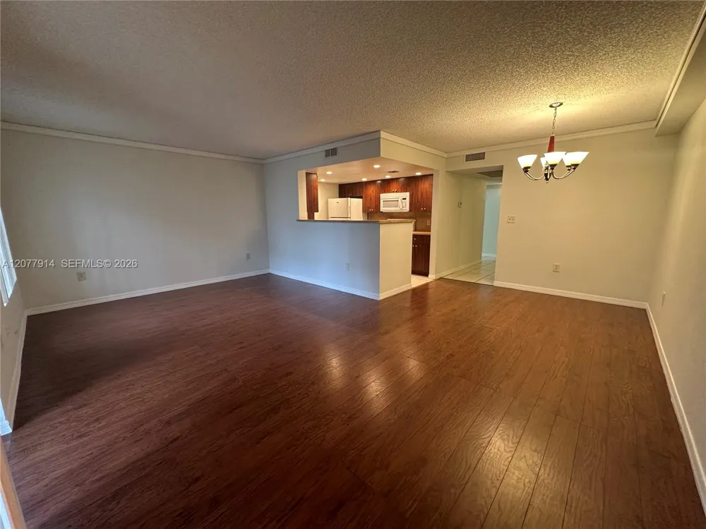 8418 Coral Lake Way #8418 Coral Springs, FL 33065