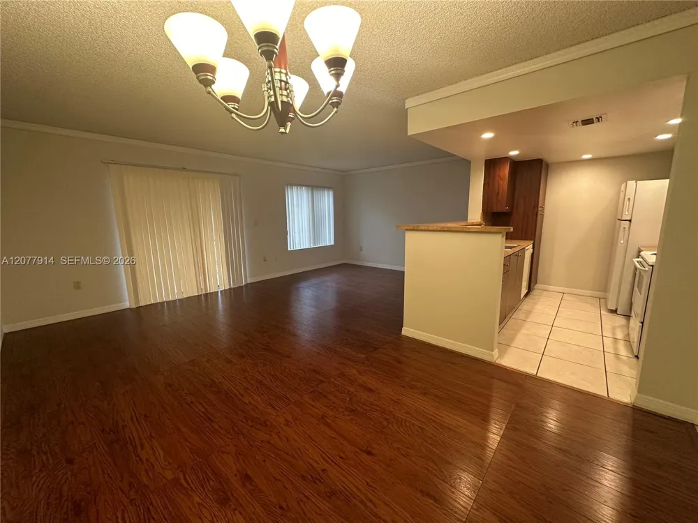 8418 Coral Lake Way #8418 Coral Springs, FL 33065