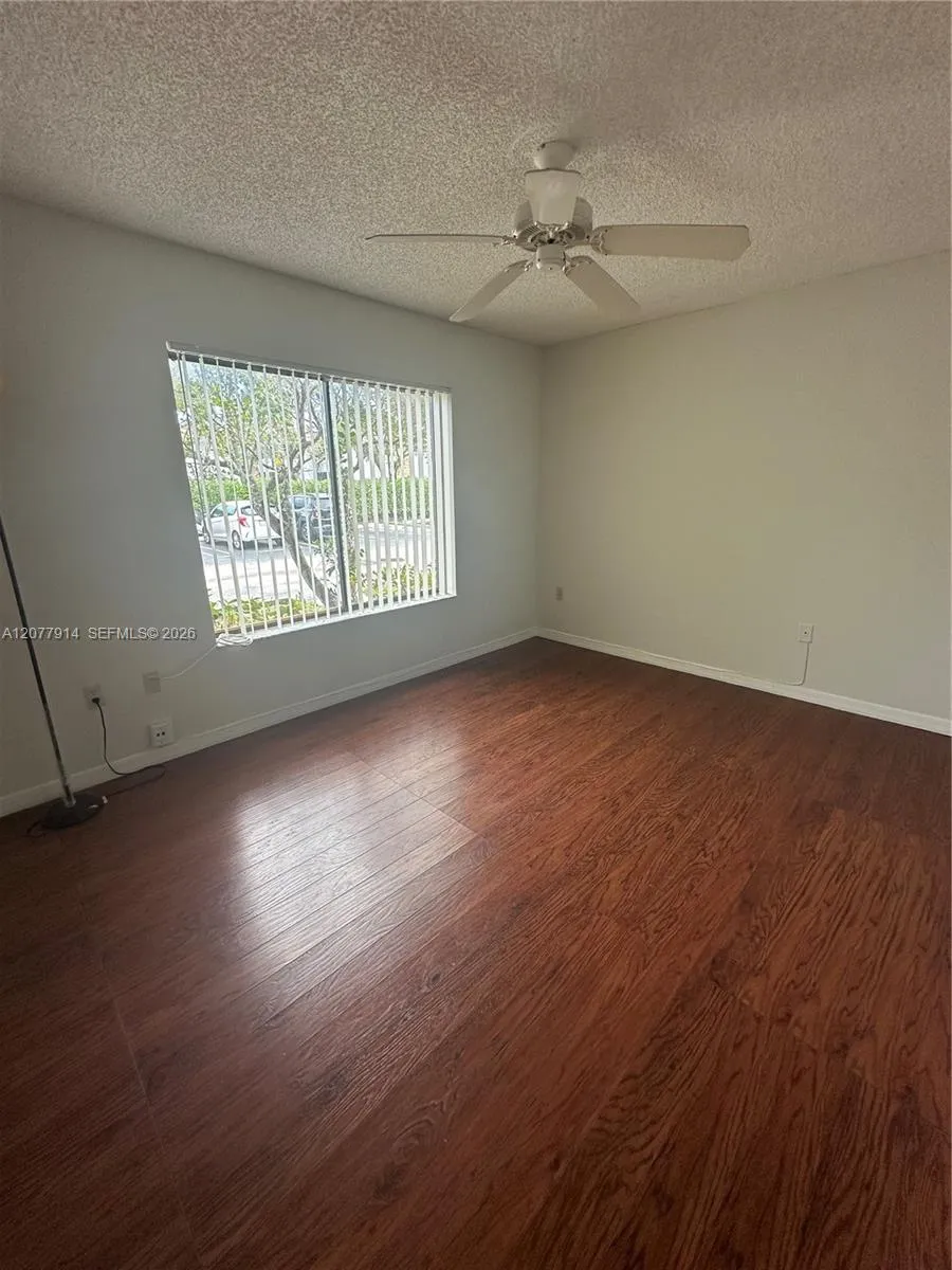 8418 Coral Lake Way #8418 Coral Springs, FL 33065