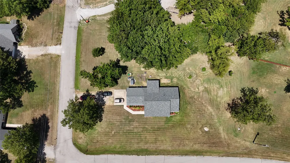 21599 S Sunny Lake Road Claremore, OK 74019