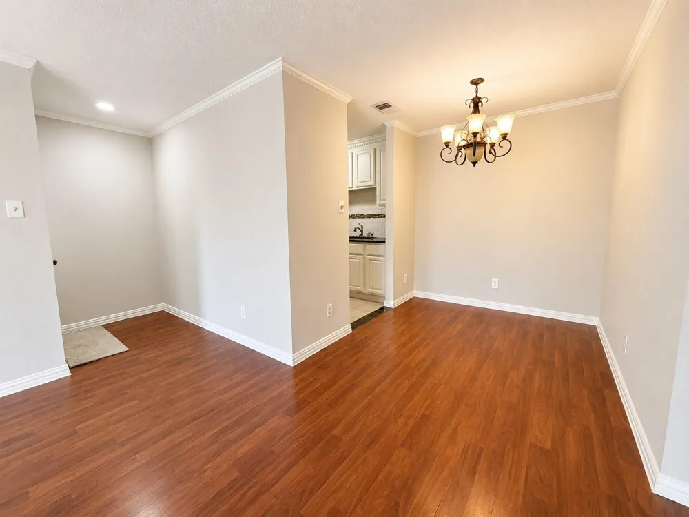 7900 Stadium Drive #8 Houston, TX 77030