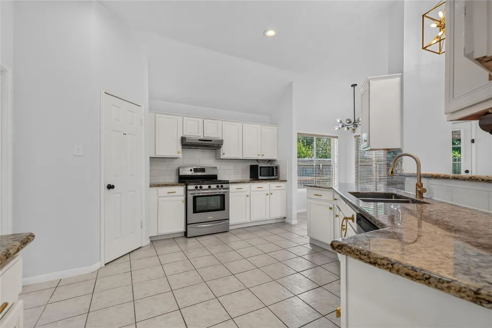 7206 Glen Rosa Drive Katy, TX 77494