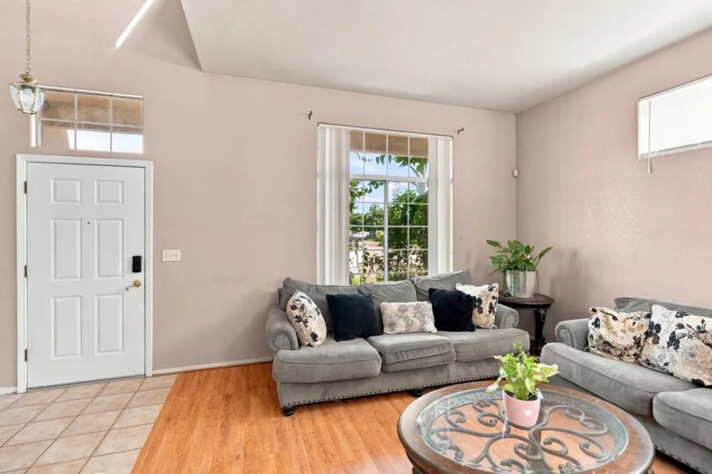 16913 Trina Lane Delhi, CA 95315