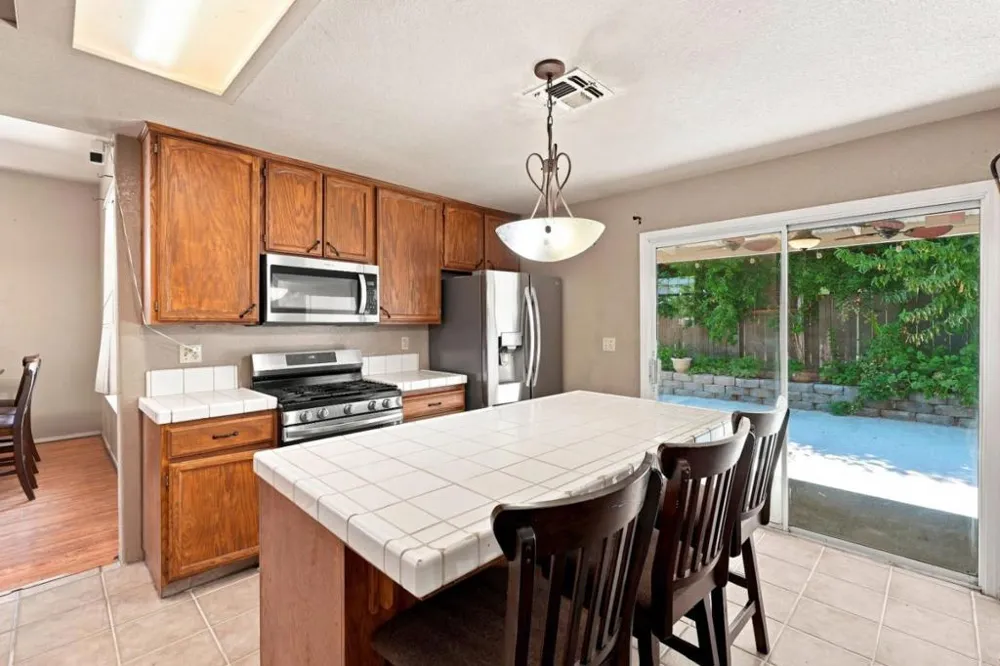 16913 Trina Lane Delhi, CA 95315
