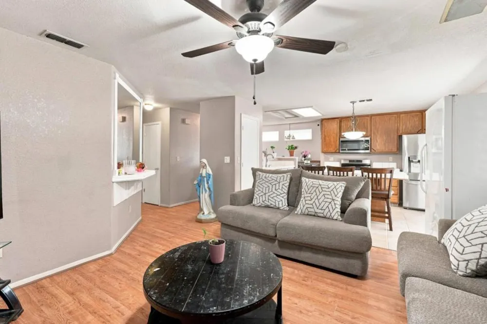16913 Trina Lane Delhi, CA 95315