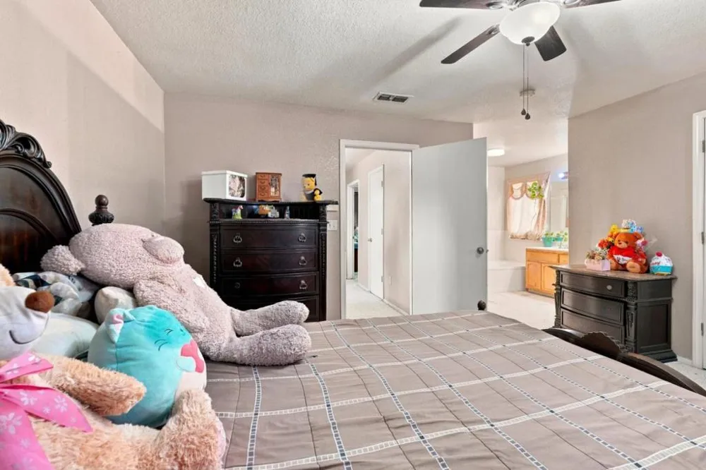 16913 Trina Lane Delhi, CA 95315