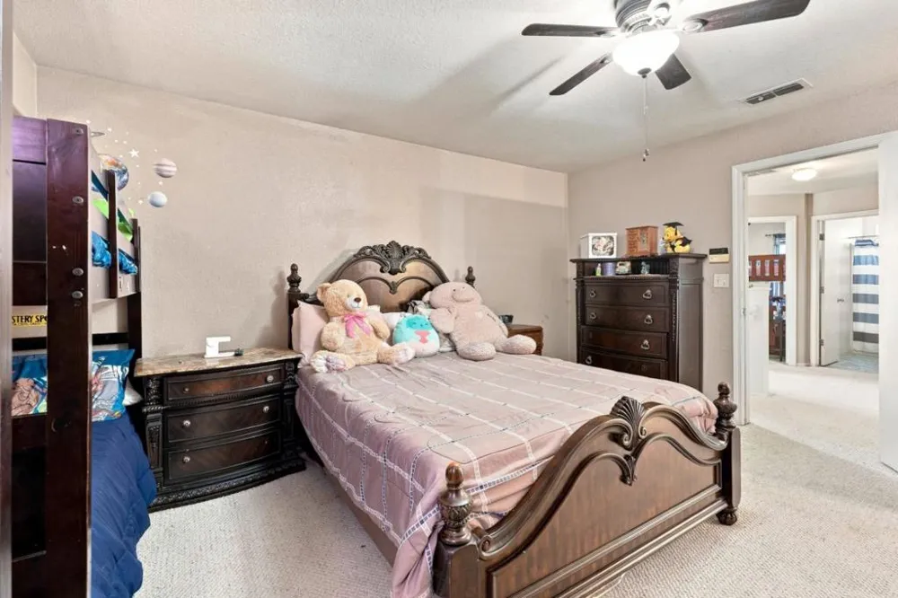 16913 Trina Lane Delhi, CA 95315