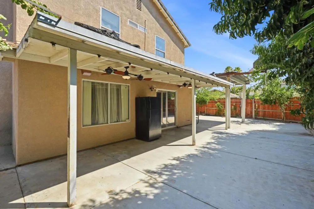 16913 Trina Lane Delhi, CA 95315