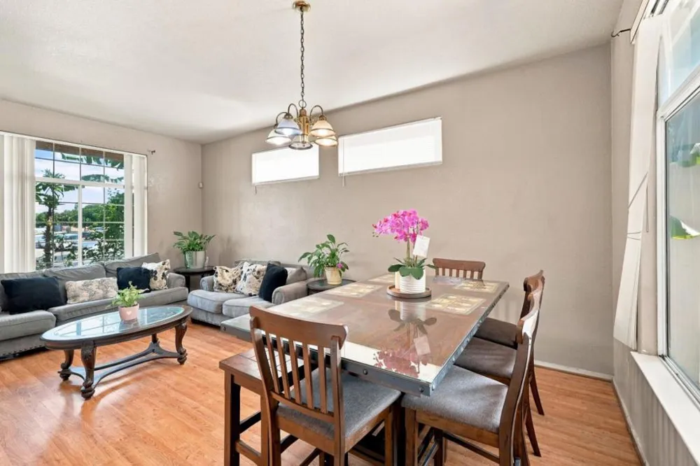 16913 Trina Lane Delhi, CA 95315