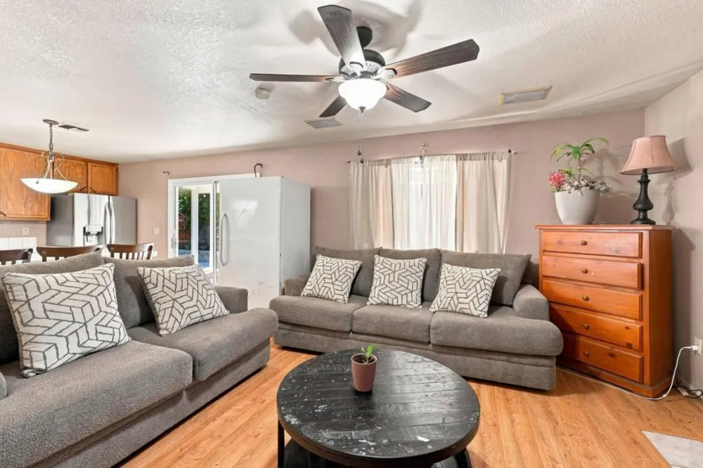16913 Trina Lane Delhi, CA 95315
