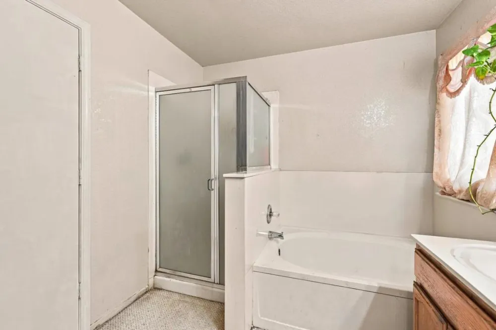16913 Trina Lane Delhi, CA 95315