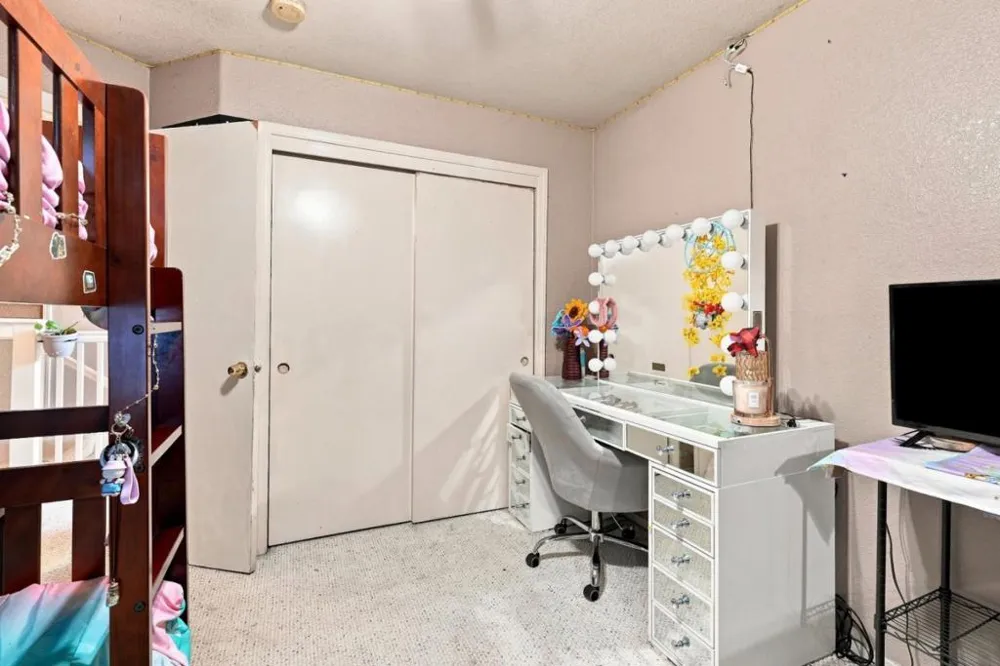 16913 Trina Lane Delhi, CA 95315