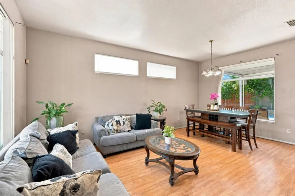 16913 Trina Lane Delhi, CA 95315