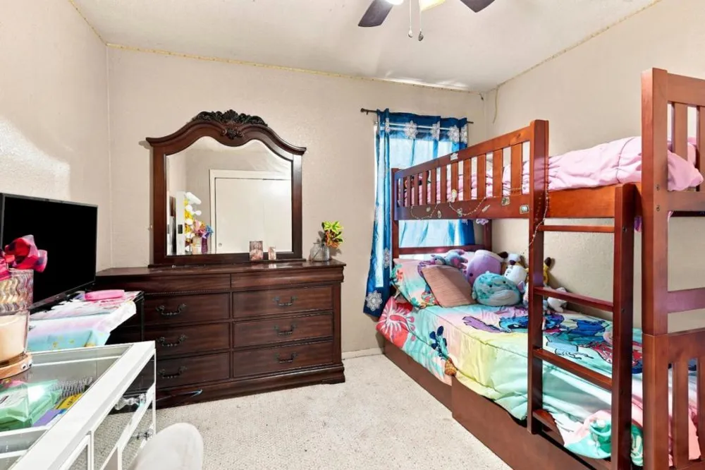 16913 Trina Lane Delhi, CA 95315