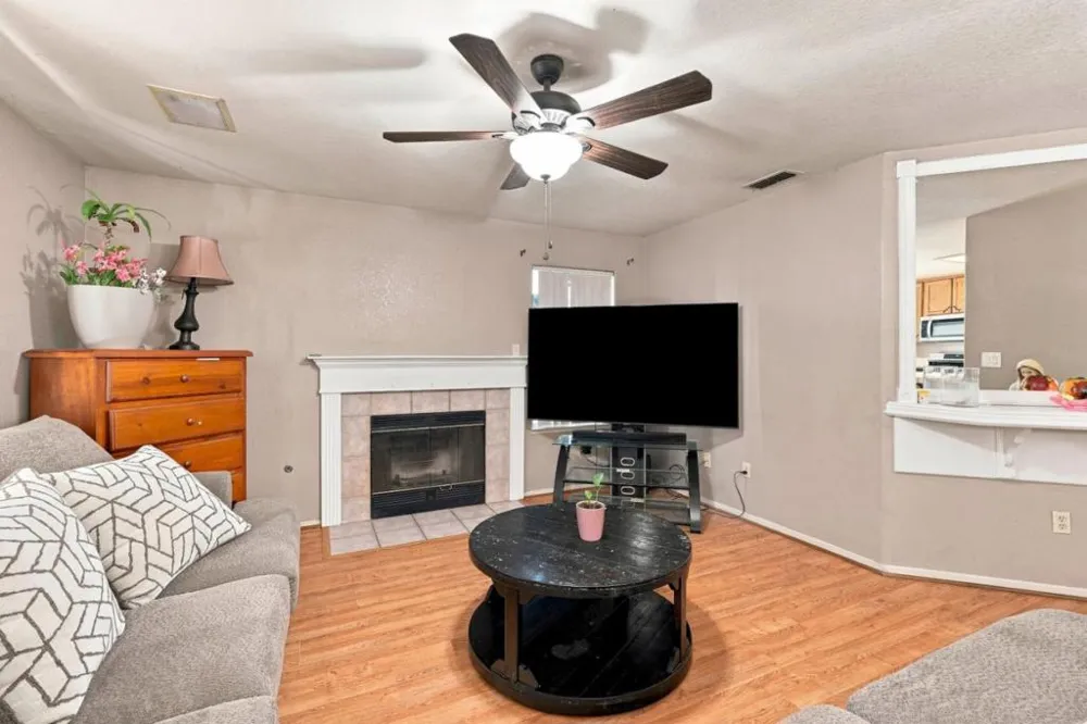16913 Trina Lane Delhi, CA 95315