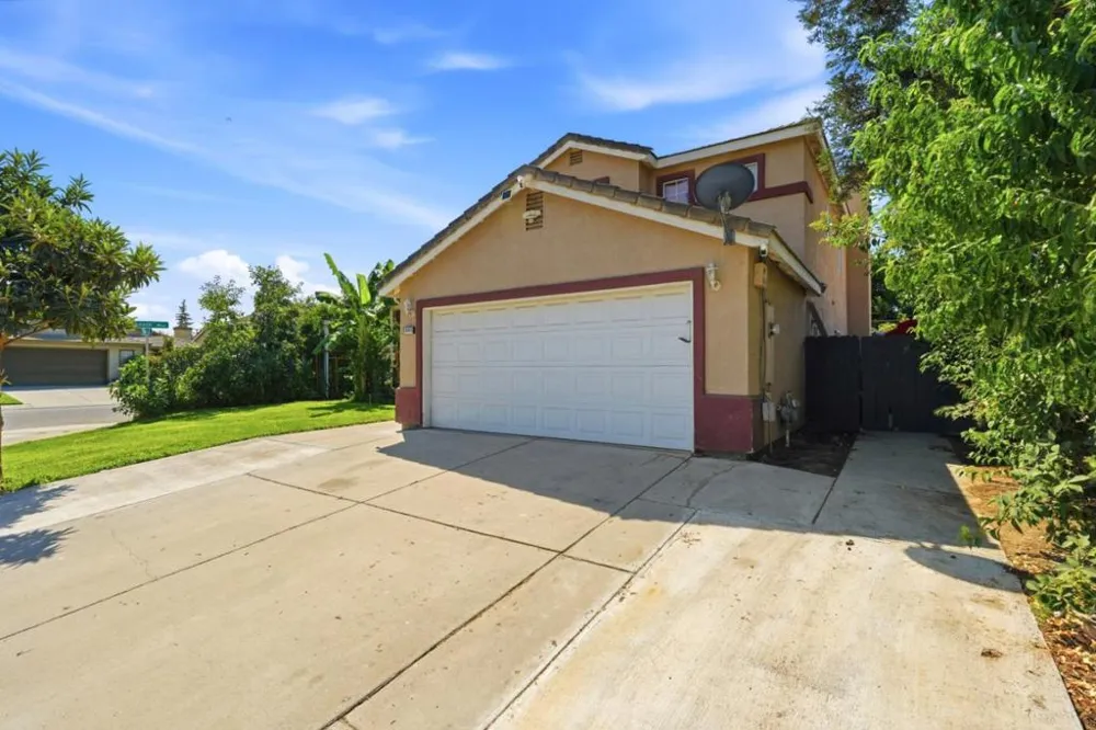 16913 Trina Lane Delhi, CA 95315