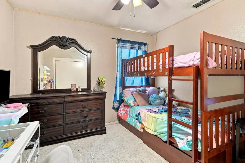 16913 Trina Lane Delhi, CA 95315