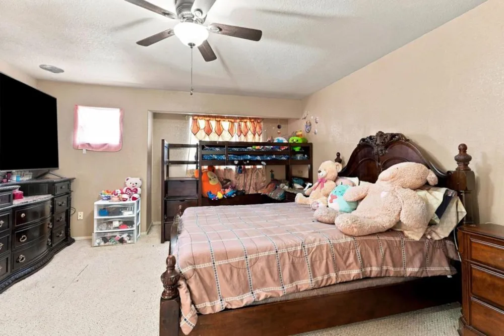 16913 Trina Lane Delhi, CA 95315