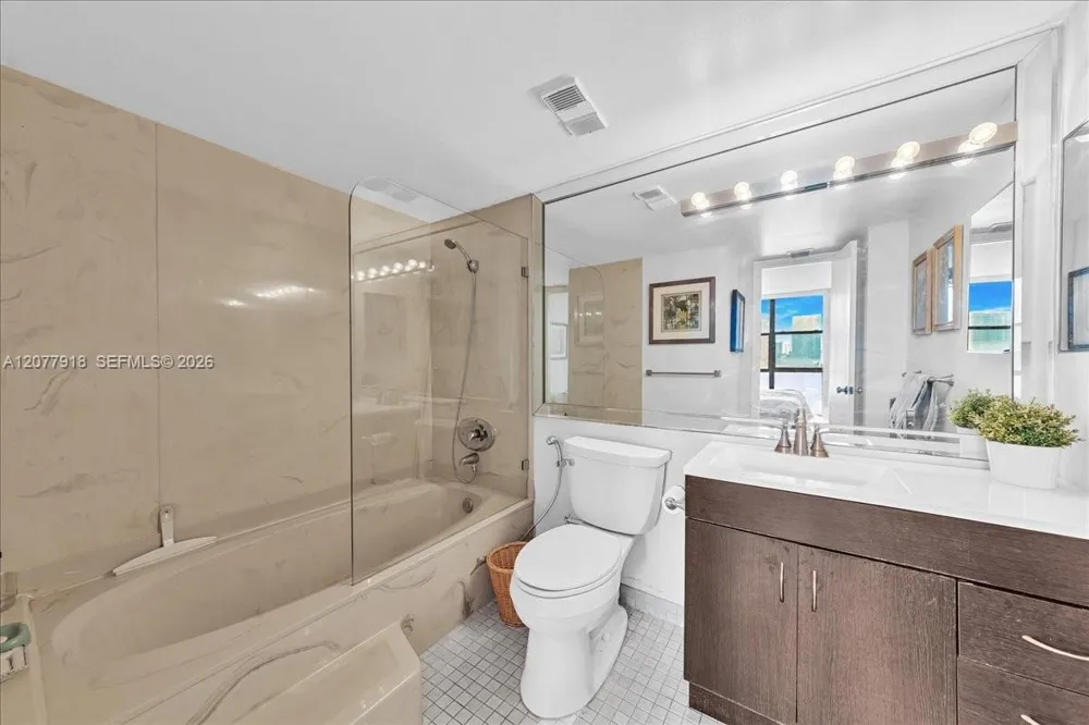 17600 Bay Rd #N503 Sunny Isles Beach, FL 33160