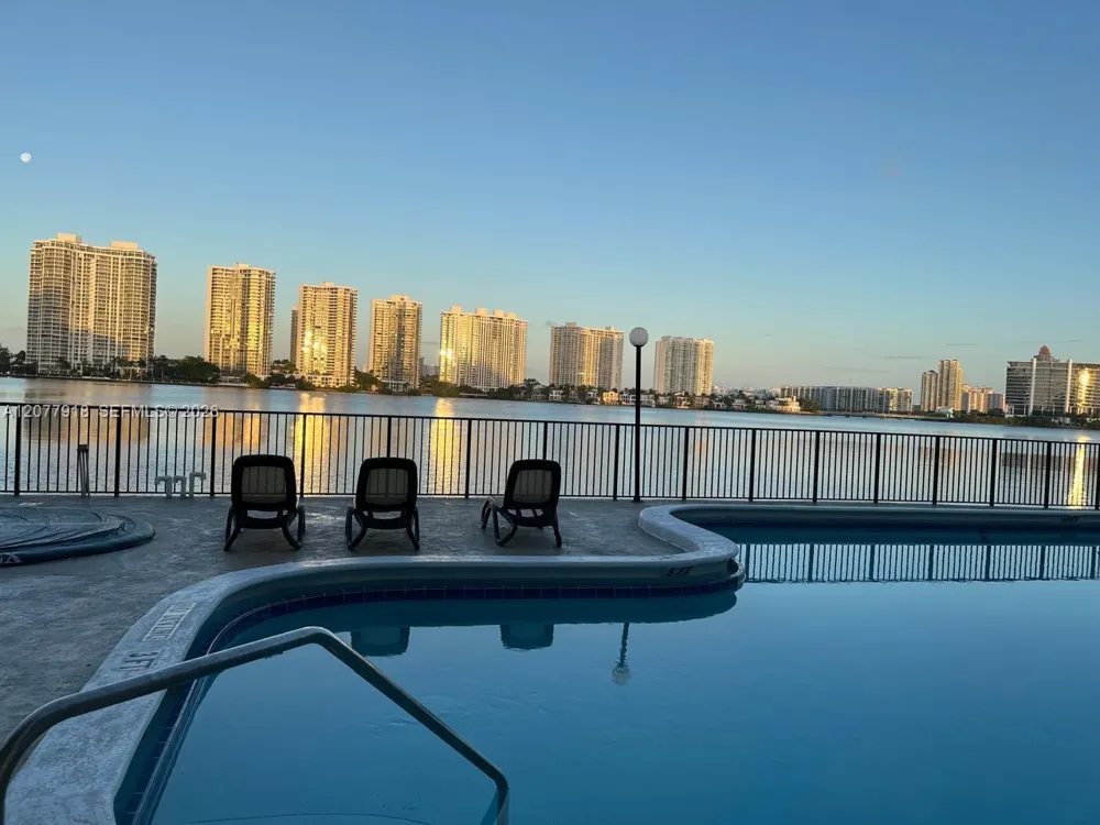 17600 Bay Rd #N503 Sunny Isles Beach, FL 33160