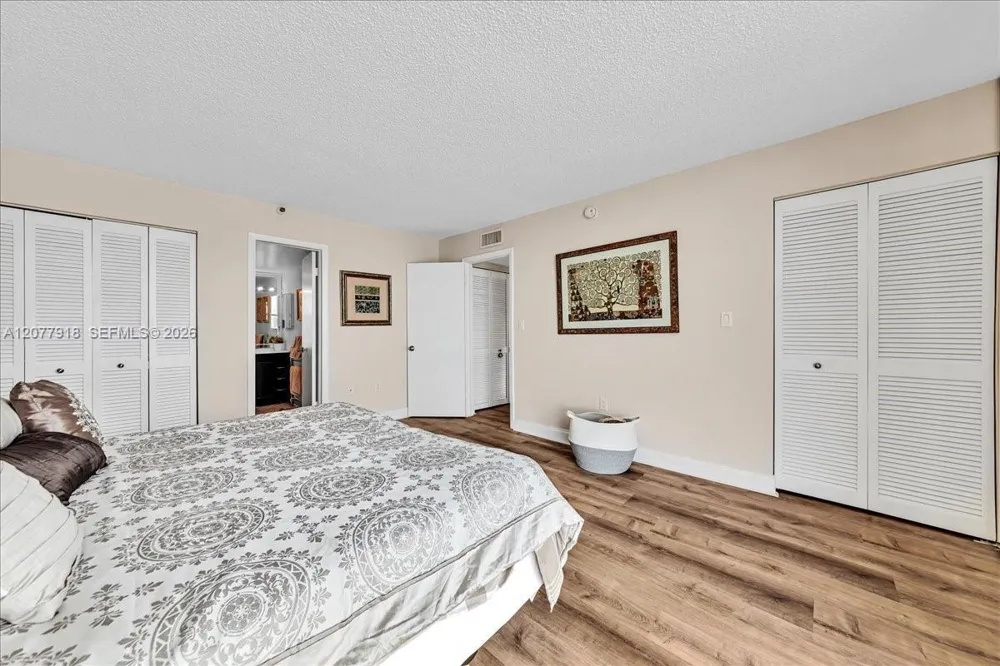 17600 Bay Rd #N503 Sunny Isles Beach, FL 33160