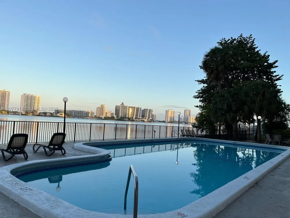 17600 Bay Rd #N503 Sunny Isles Beach, FL 33160