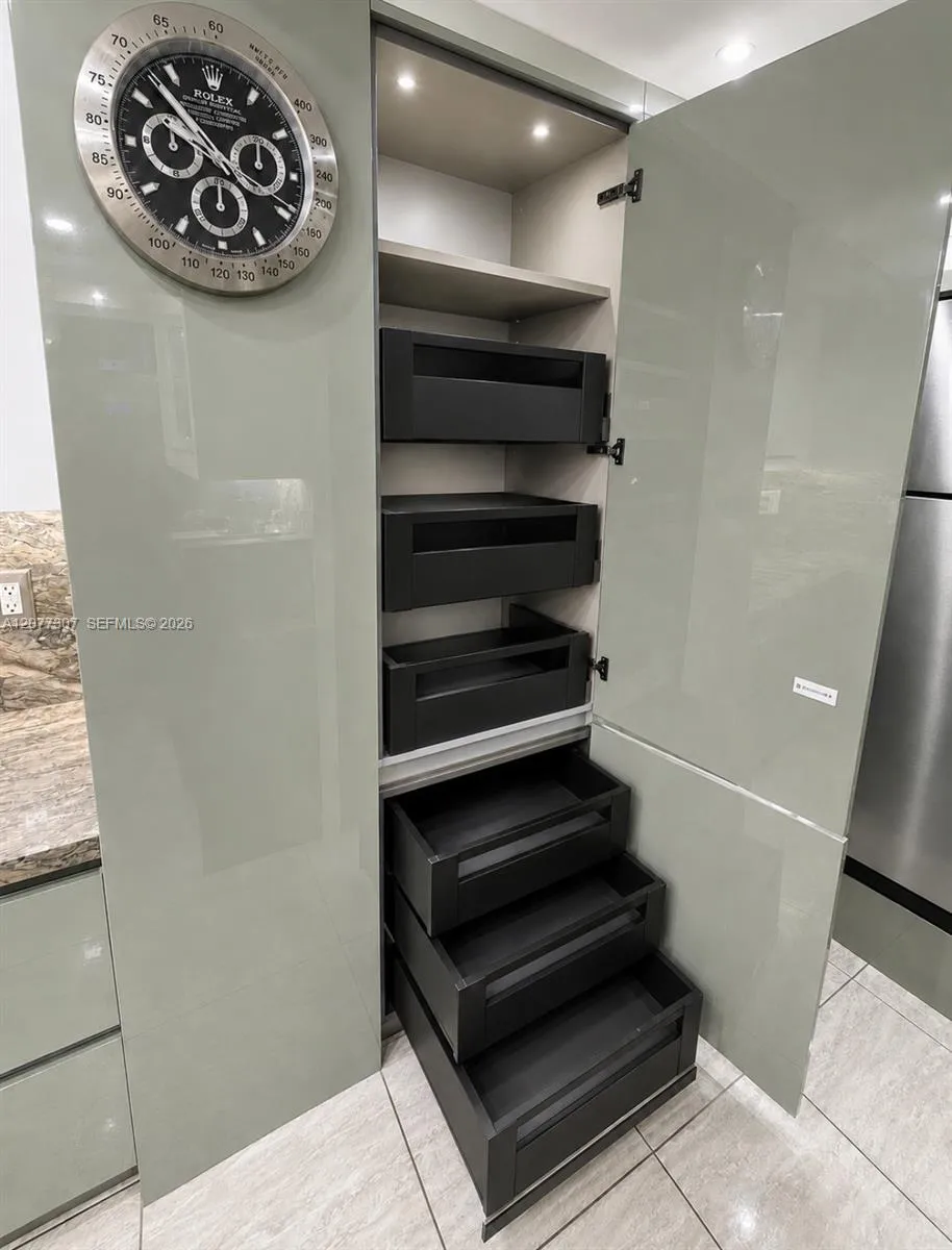 9511 Collins Ave #1507 Surfside, FL 33154
