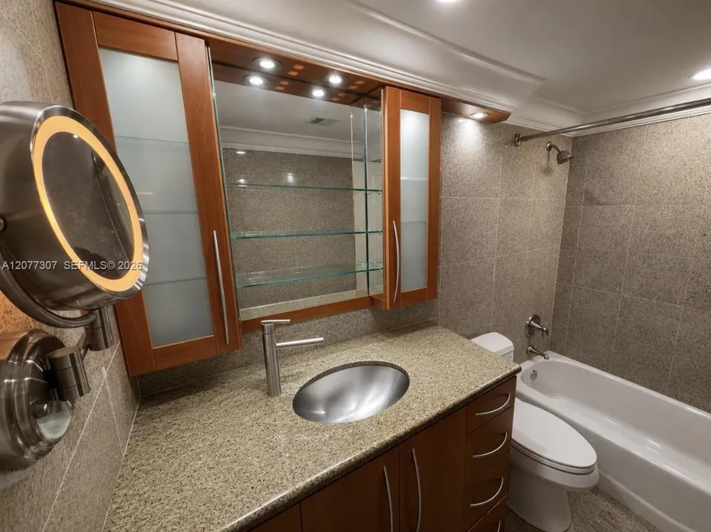 9511 Collins Ave #1507 Surfside, FL 33154