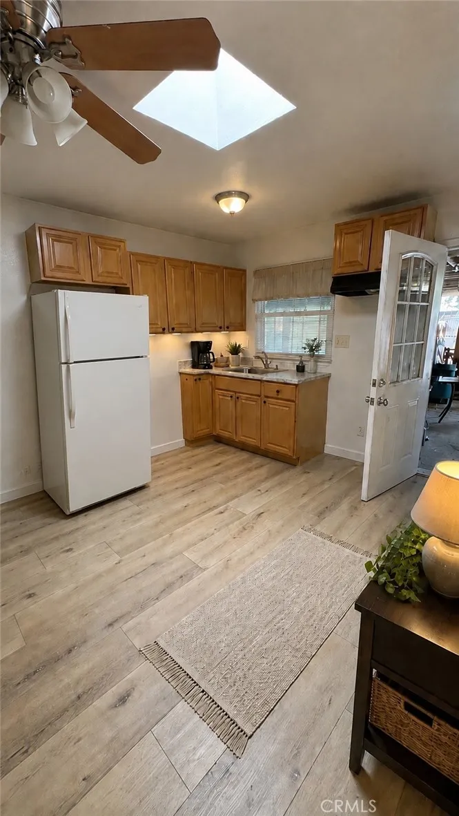 1583 W Summit Rialto, CA 92377