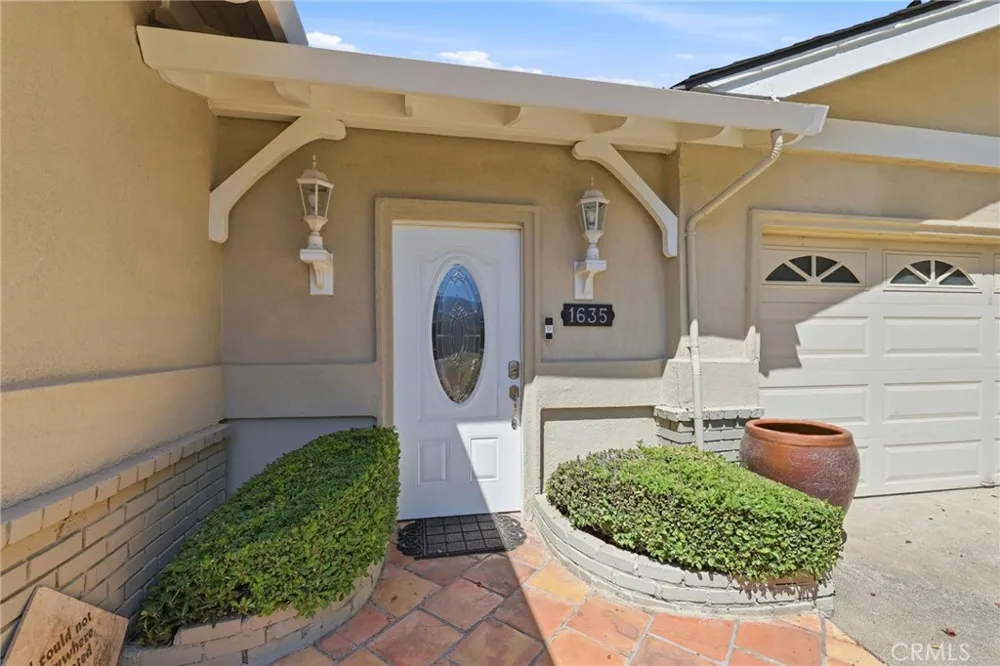 1635 Blossom Hill San Jose, CA 95124