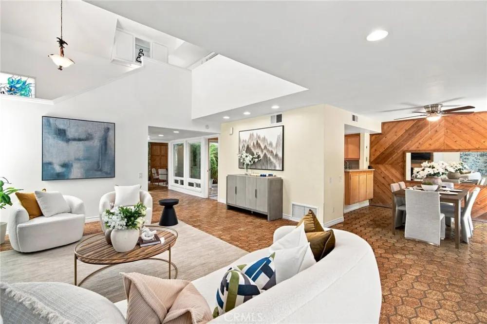 2854 Park Vista Court Fullerton, CA 92835